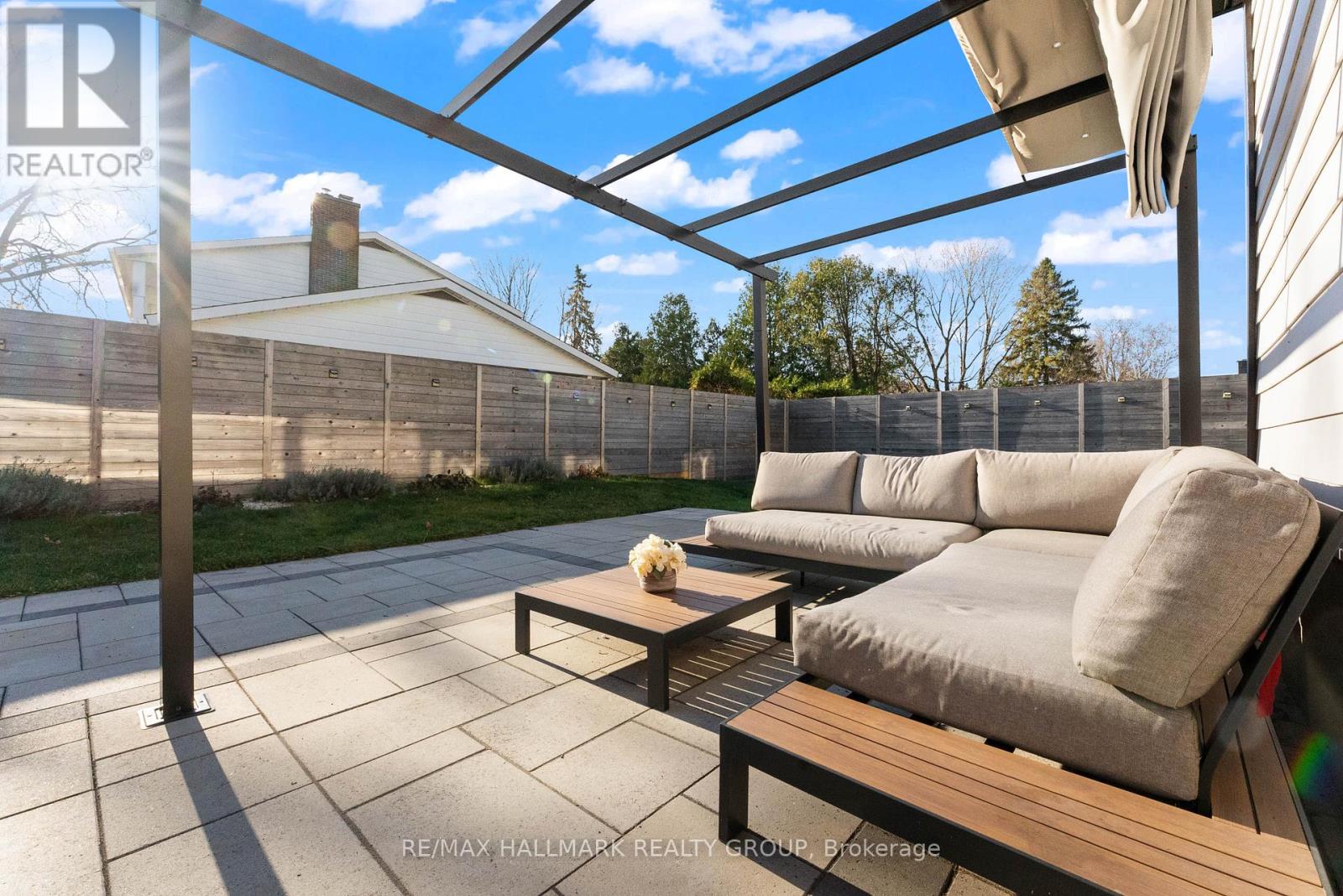 Photo 14 of 2 St Remy Drive, Ottawa ON