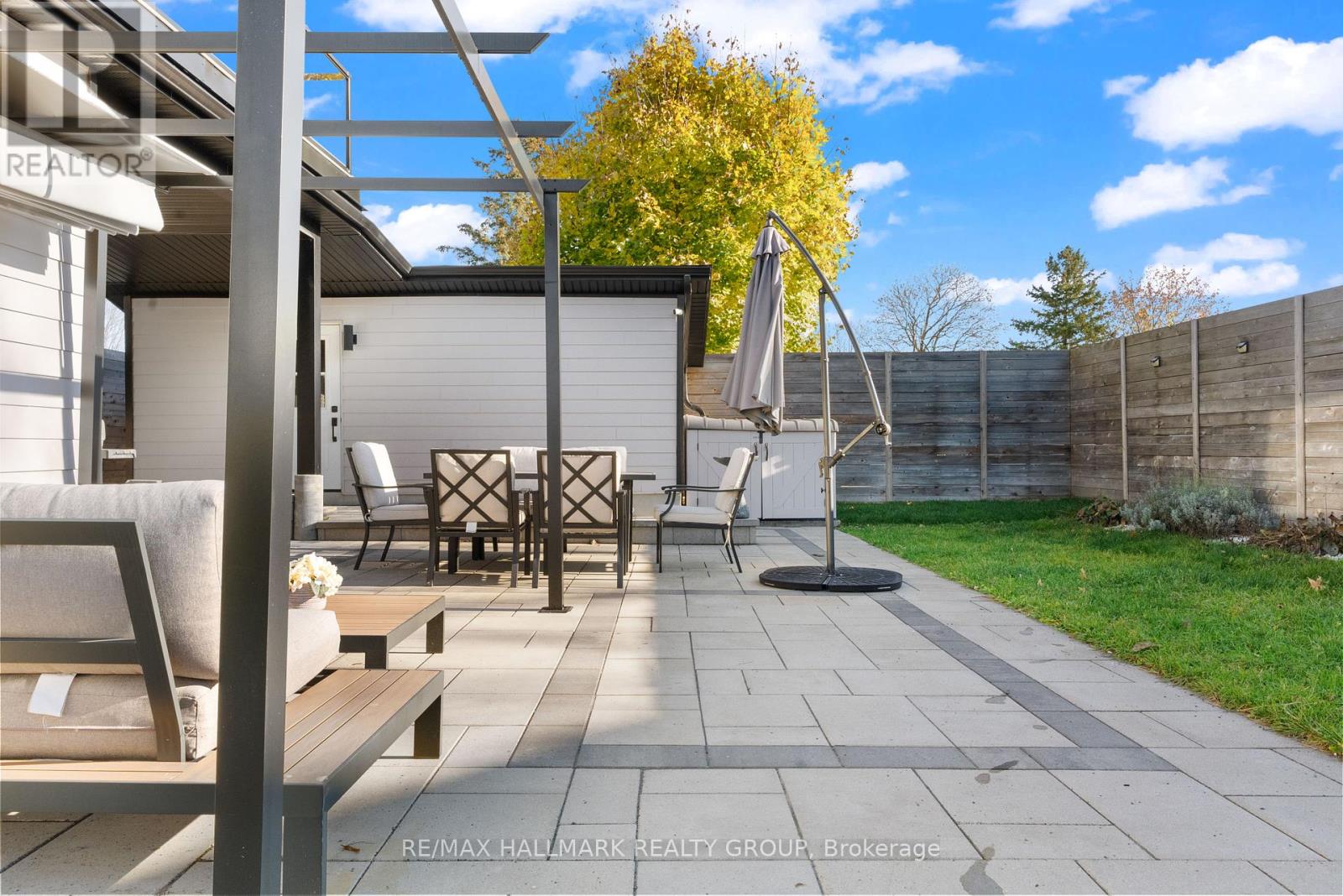 Photo 16 of 2 St Remy Drive, Ottawa ON