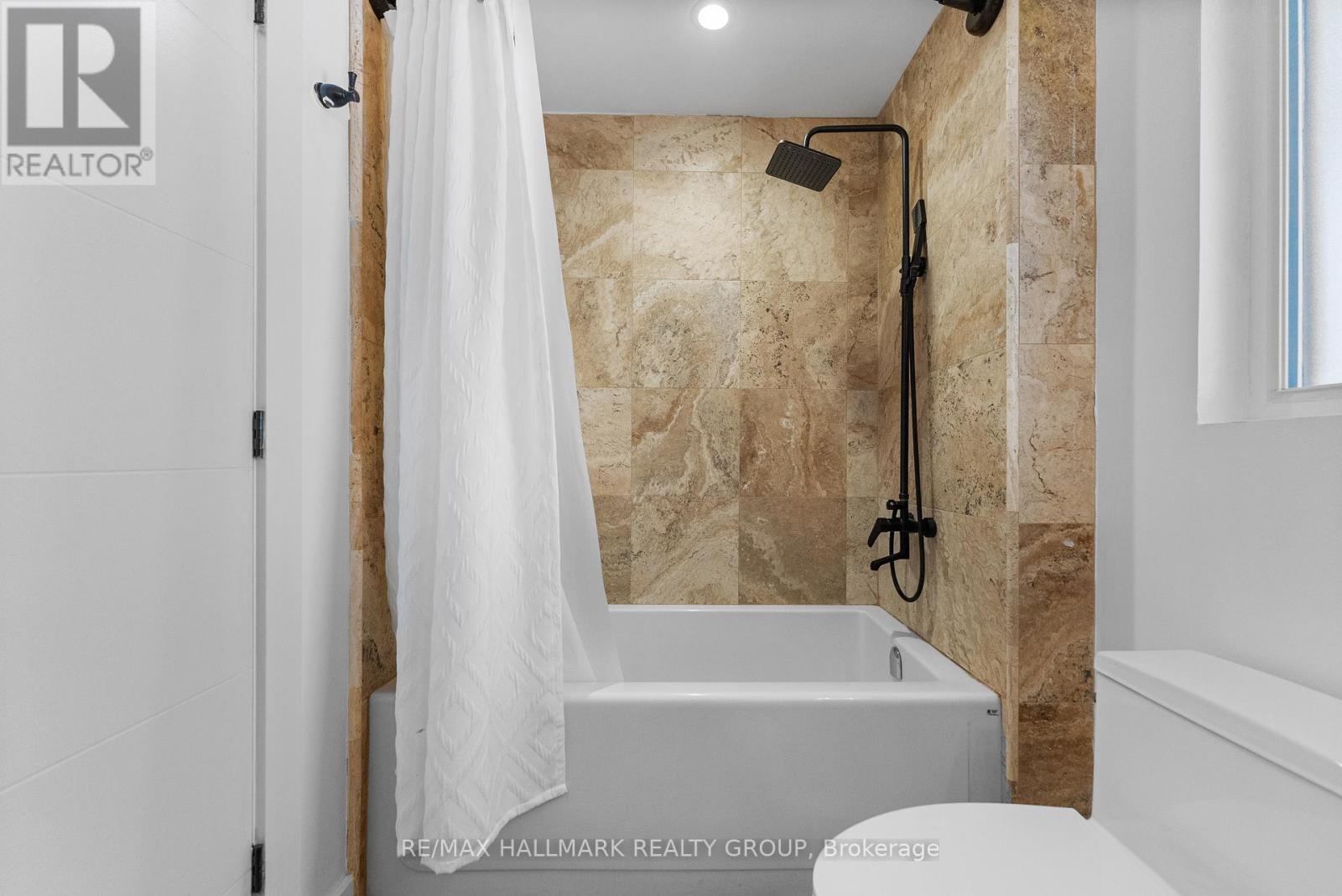Photo 34 of 2 St Remy Drive, Ottawa ON