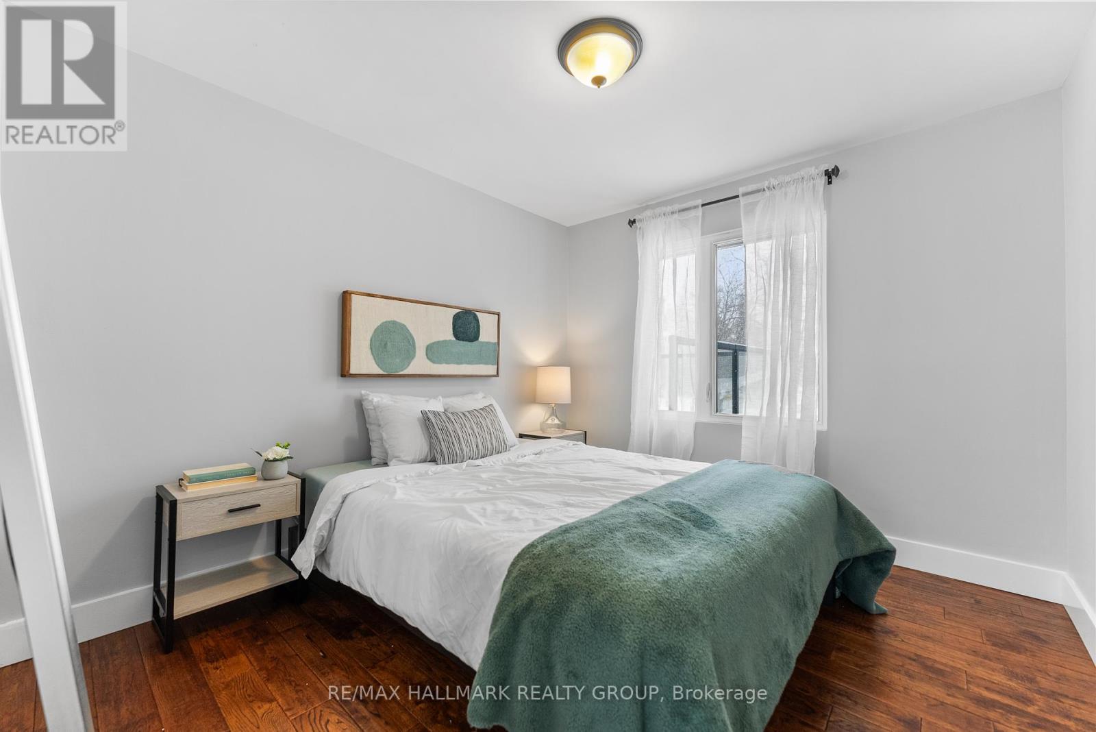 Photo 35 of 2 St Remy Drive, Ottawa ON