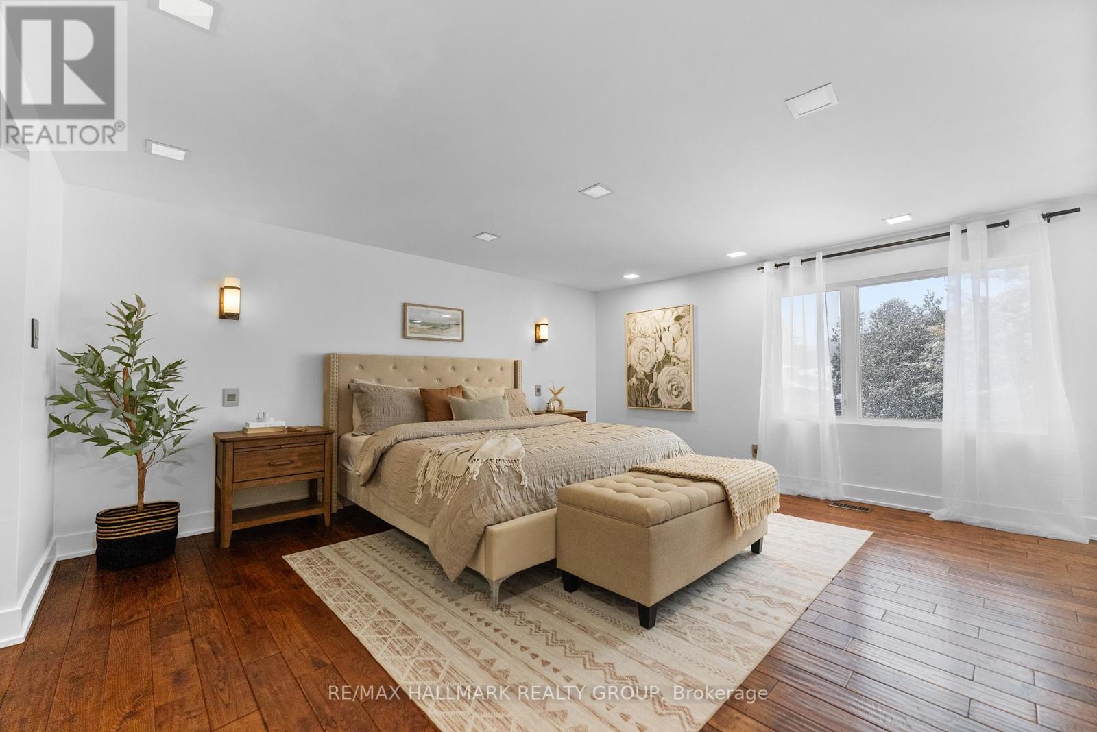 Photo 37 of 2 St Remy Drive, Ottawa ON