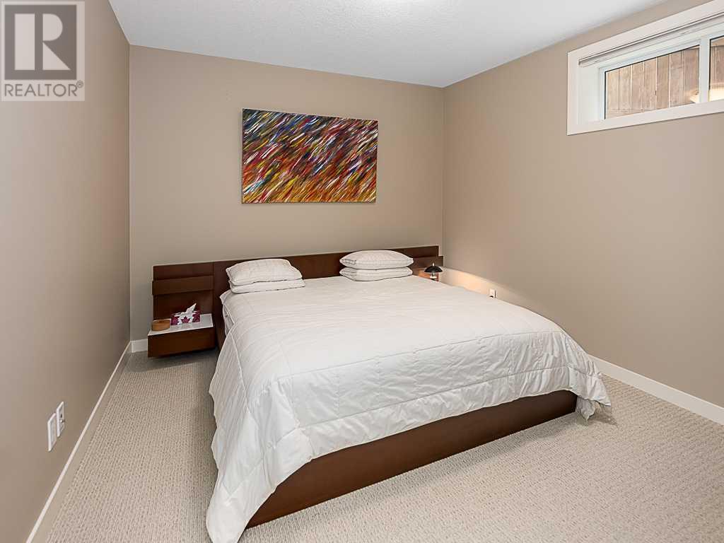 Single Family House for Sale in  Rockford Road NW Rocky Ridge Calgary 