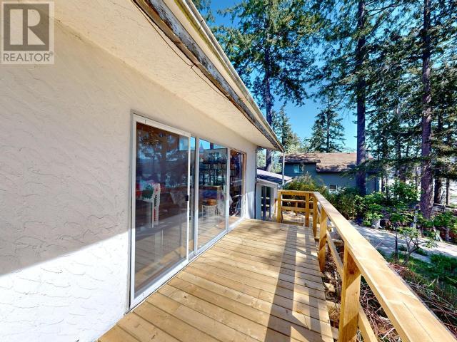 4574 SANDERSON ROAD, Texada Island