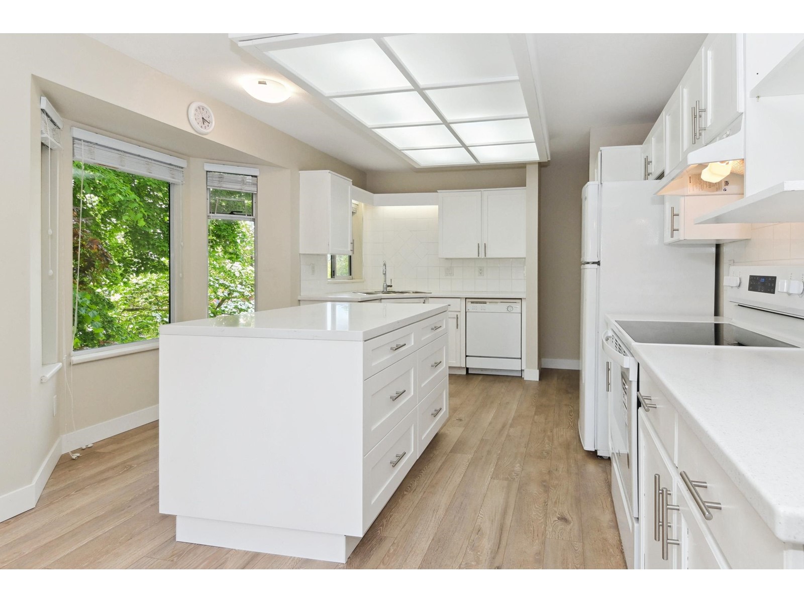 Photo 7 of 228 7156 121 Street, Surrey BC