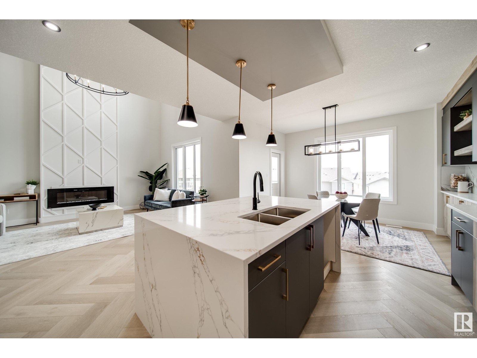 17043 45 ST NW, Edmonton