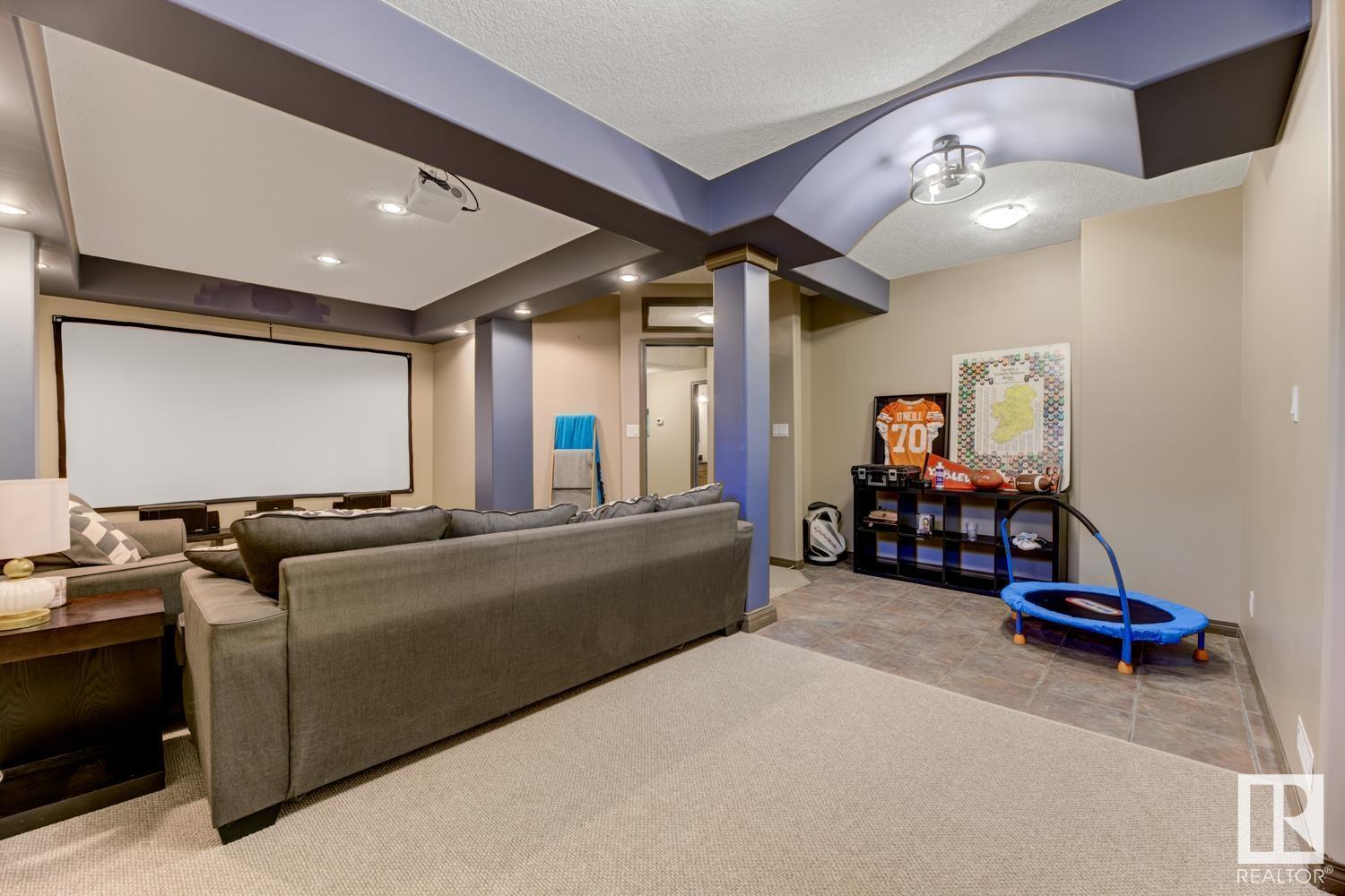 527 DICKENS LO NW, Edmonton