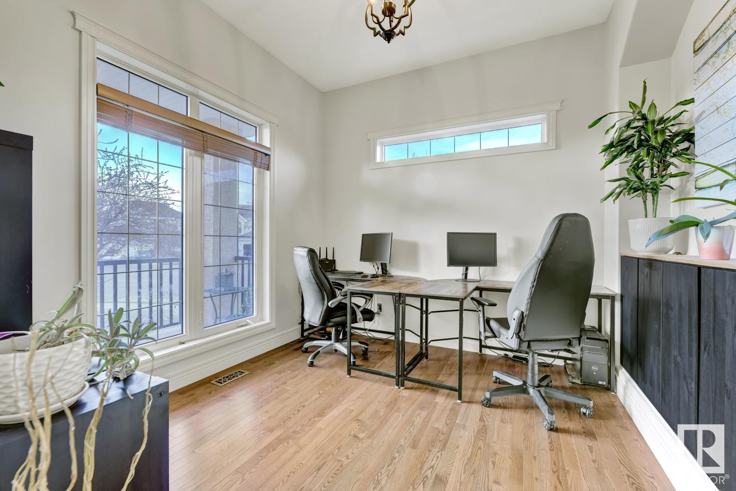527 DICKENS LO NW, Edmonton