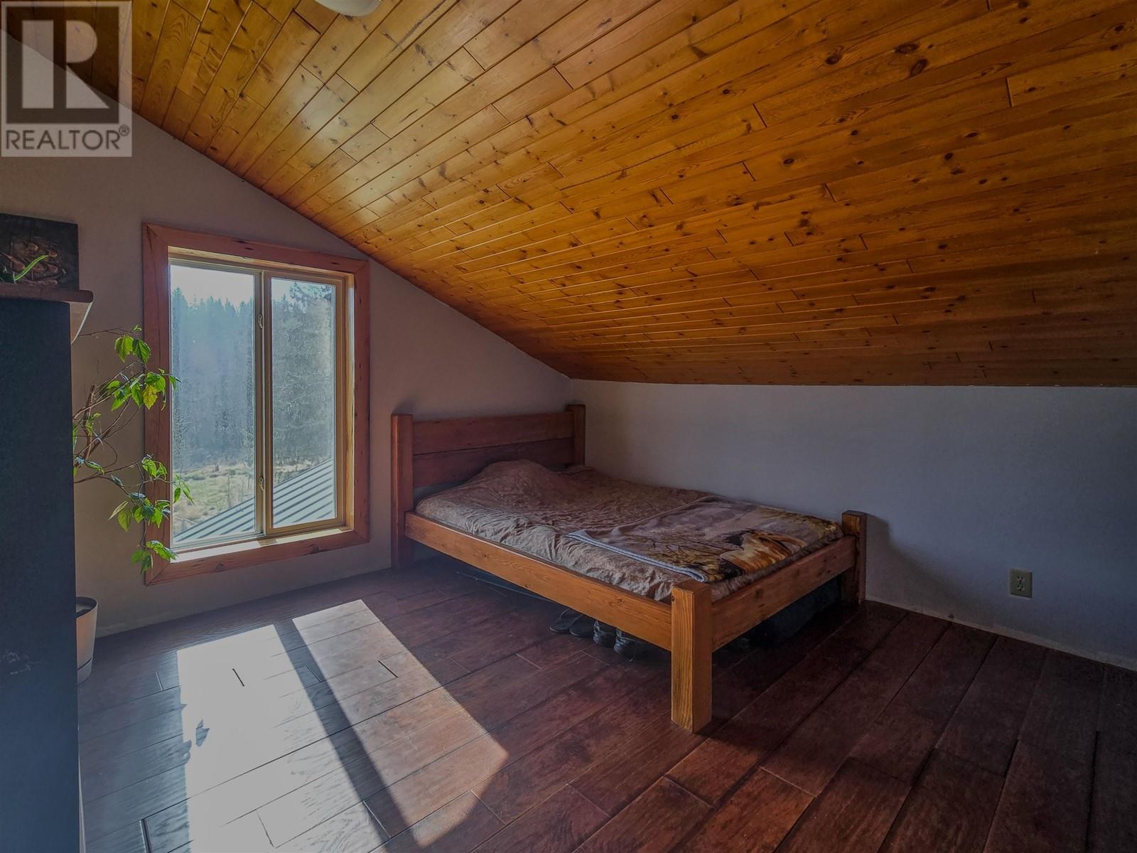 4014 CANIM-HENDRIX LAKE ROAD, Canim Lake