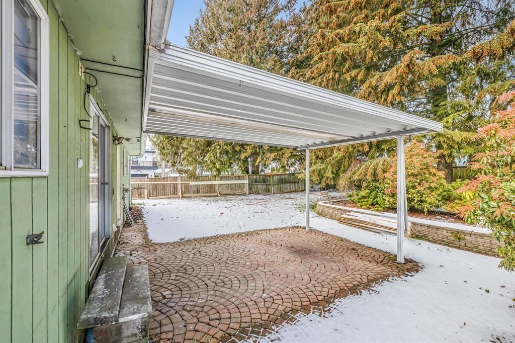 Photo 9 of 11377 77 Avenue, Delta BC