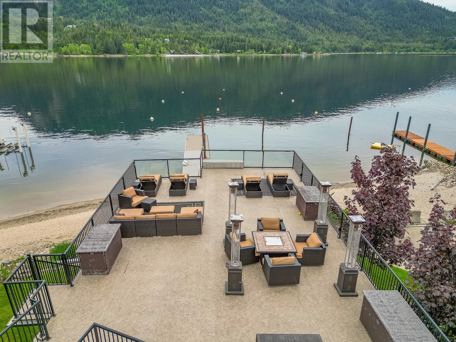  78 Montcalm Crescent, Sicamous