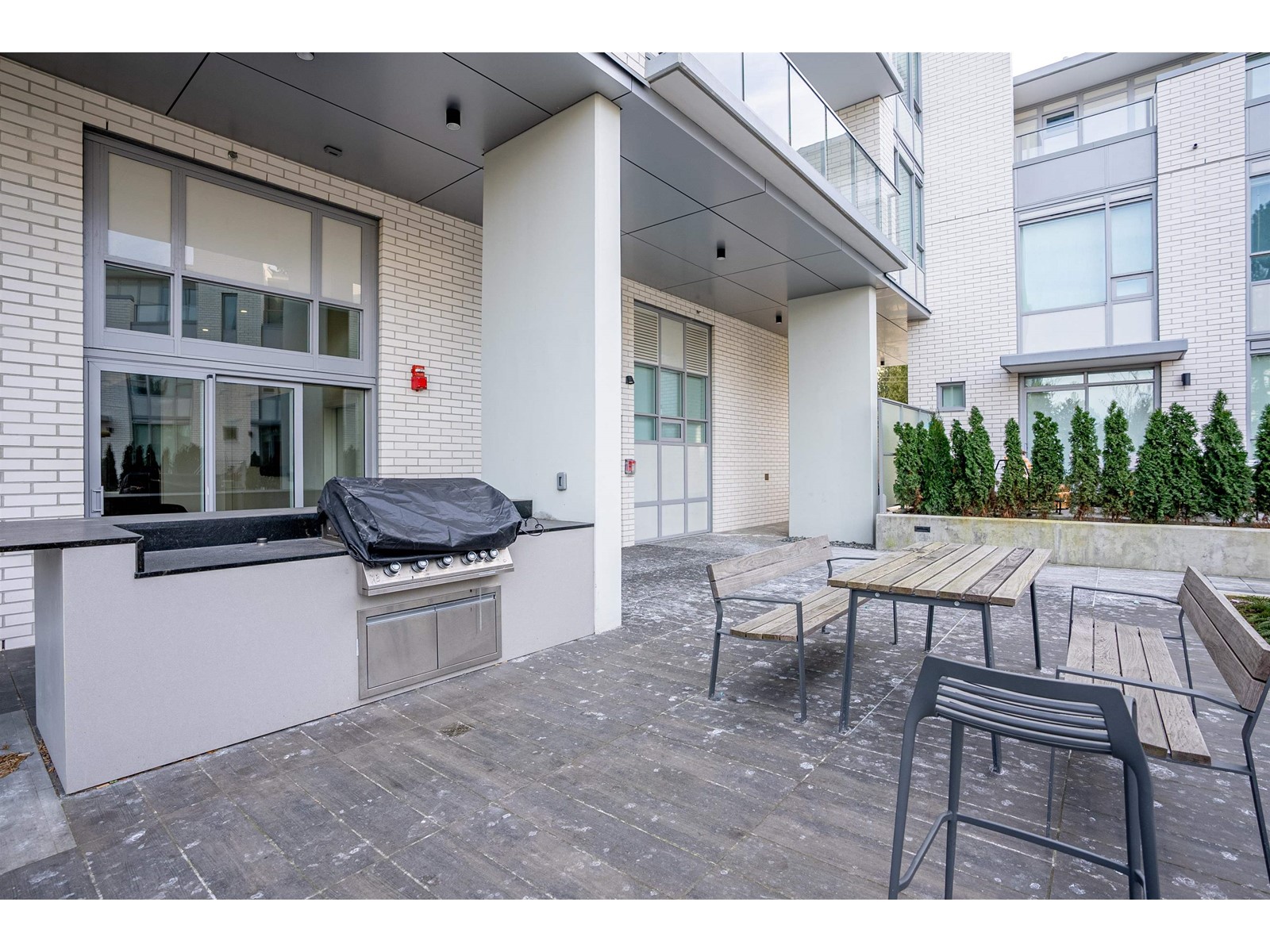 302 13359 OLD YALE ROAD, Surrey