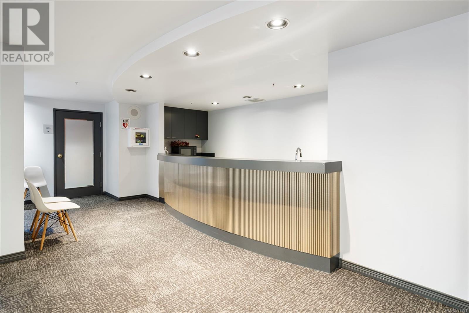 1403 1020 View Street, Victoria