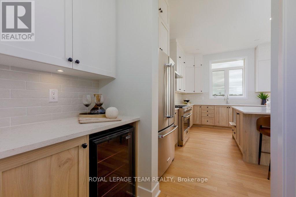 Photo 39 of 590 Anchor Circle, Ottawa ON