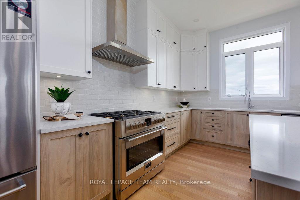 Photo 5 of 590 Anchor Circle, Ottawa ON