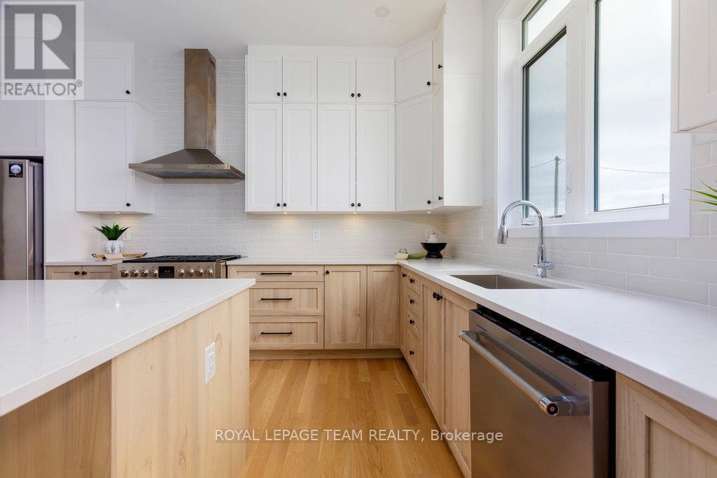 Photo 41 of 590 Anchor Circle, Ottawa ON