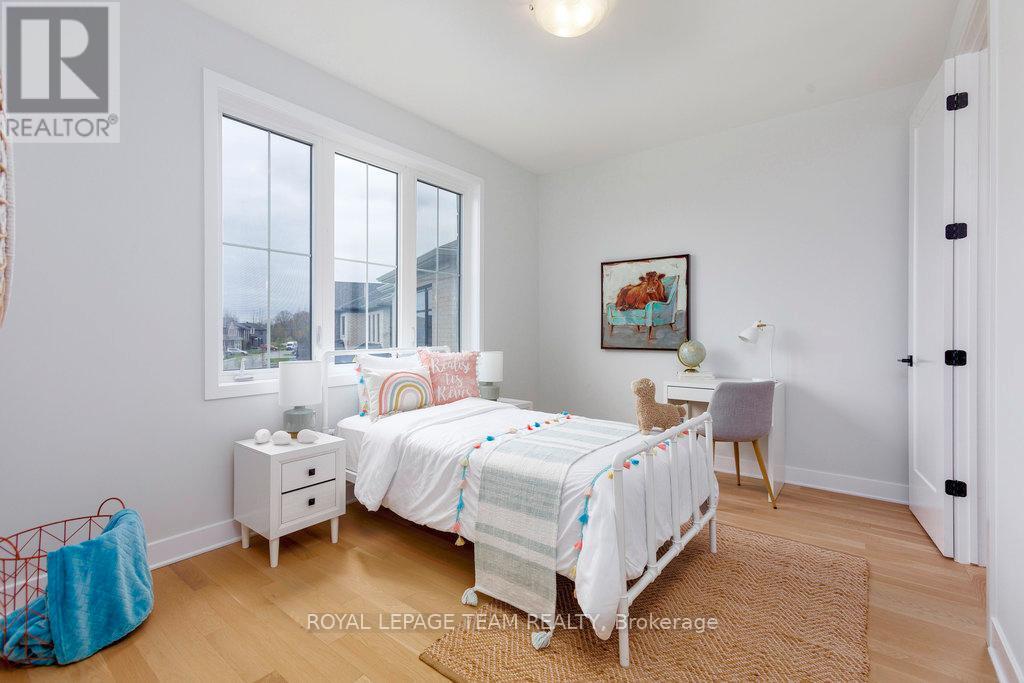 Photo 34 of 590 Anchor Circle, Ottawa ON