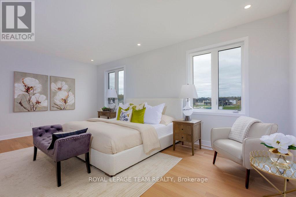Photo 3 of 590 Anchor Circle, Ottawa ON