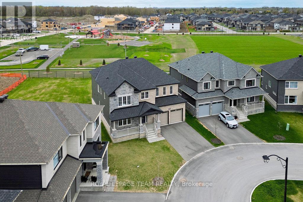 Photo 23 of 590 Anchor Circle, Ottawa ON