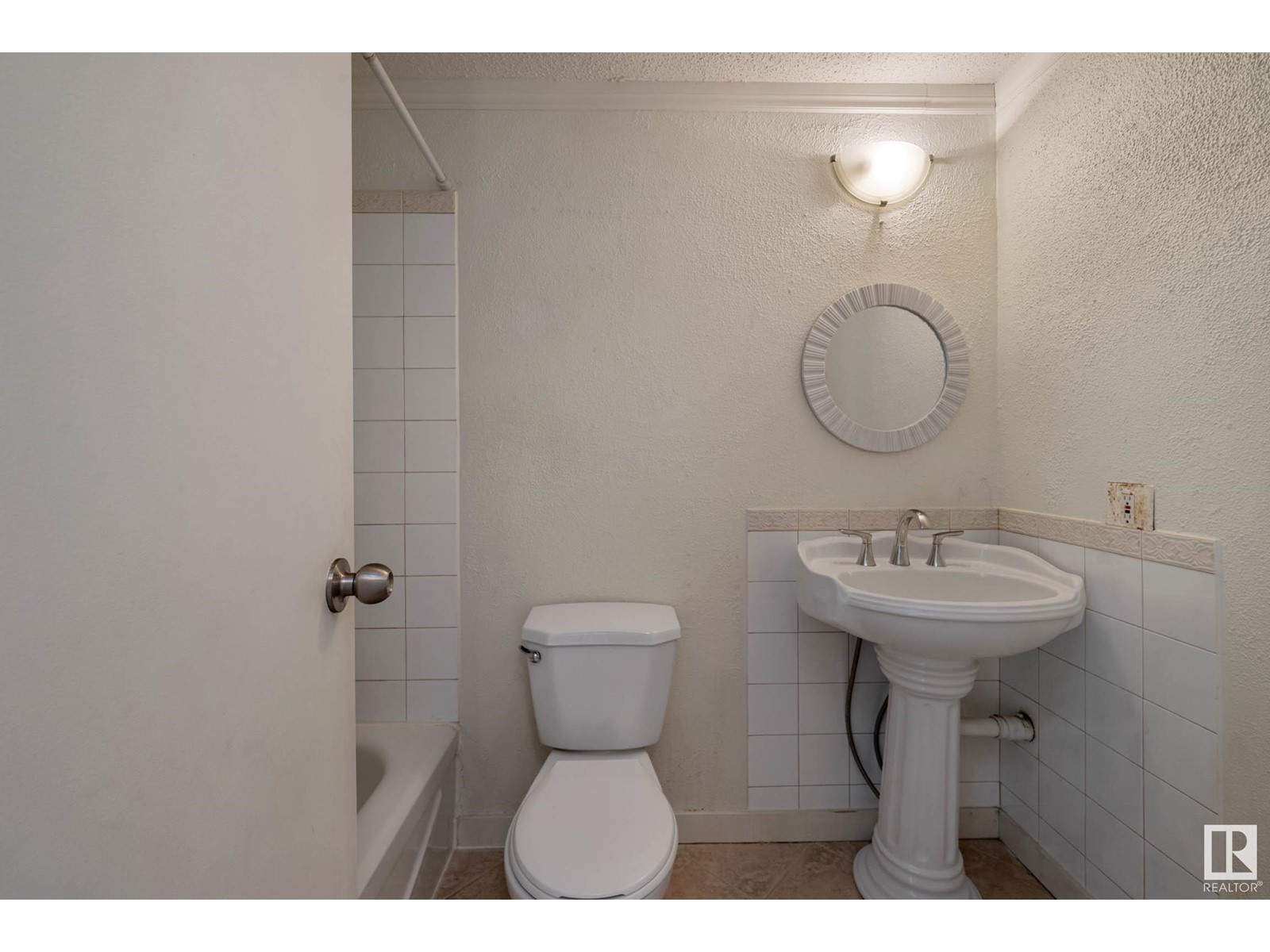 1354 LAKEWOOD ROAD WEST NW, Edmonton
