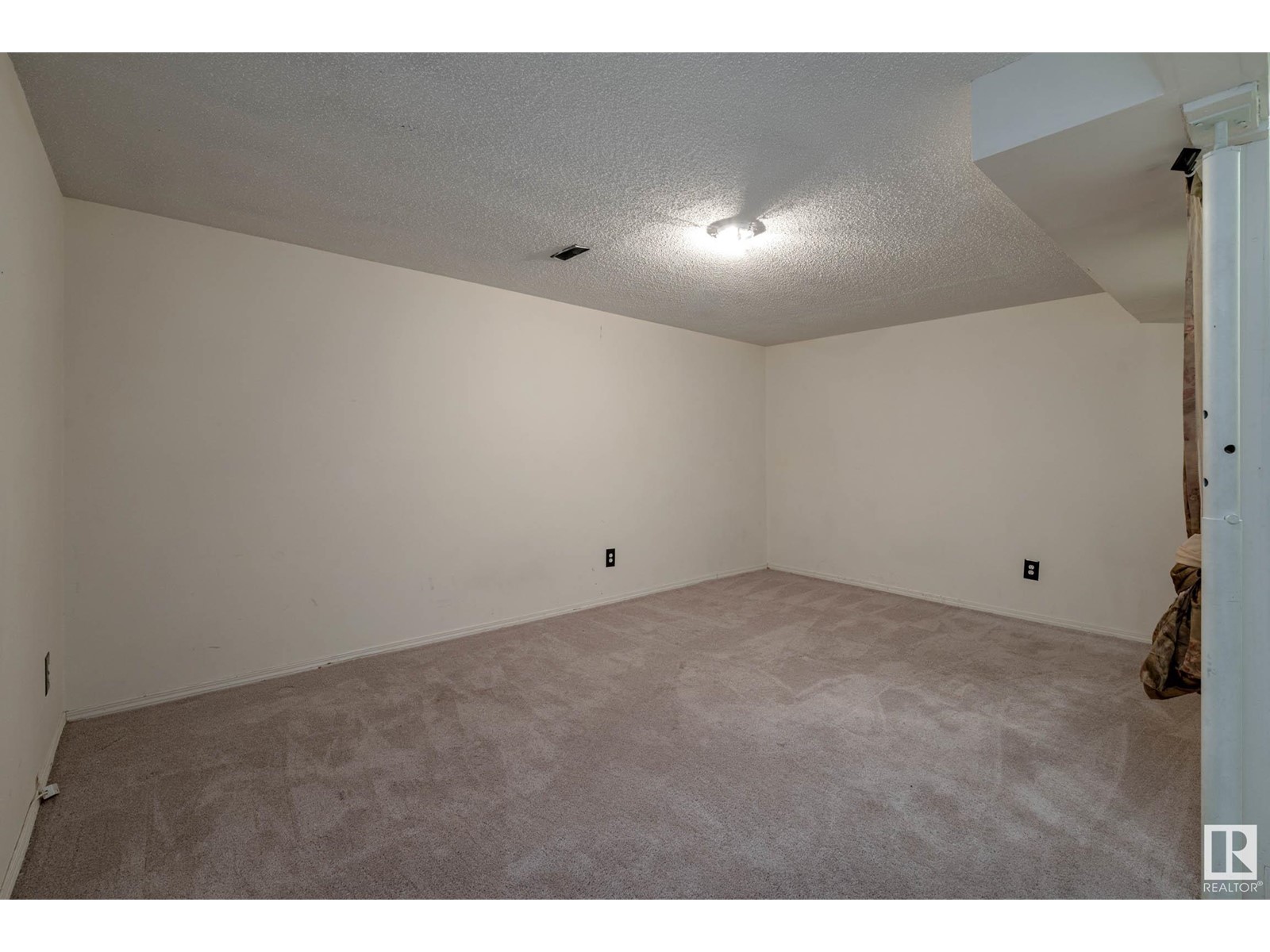 1354 LAKEWOOD ROAD WEST NW, Edmonton
