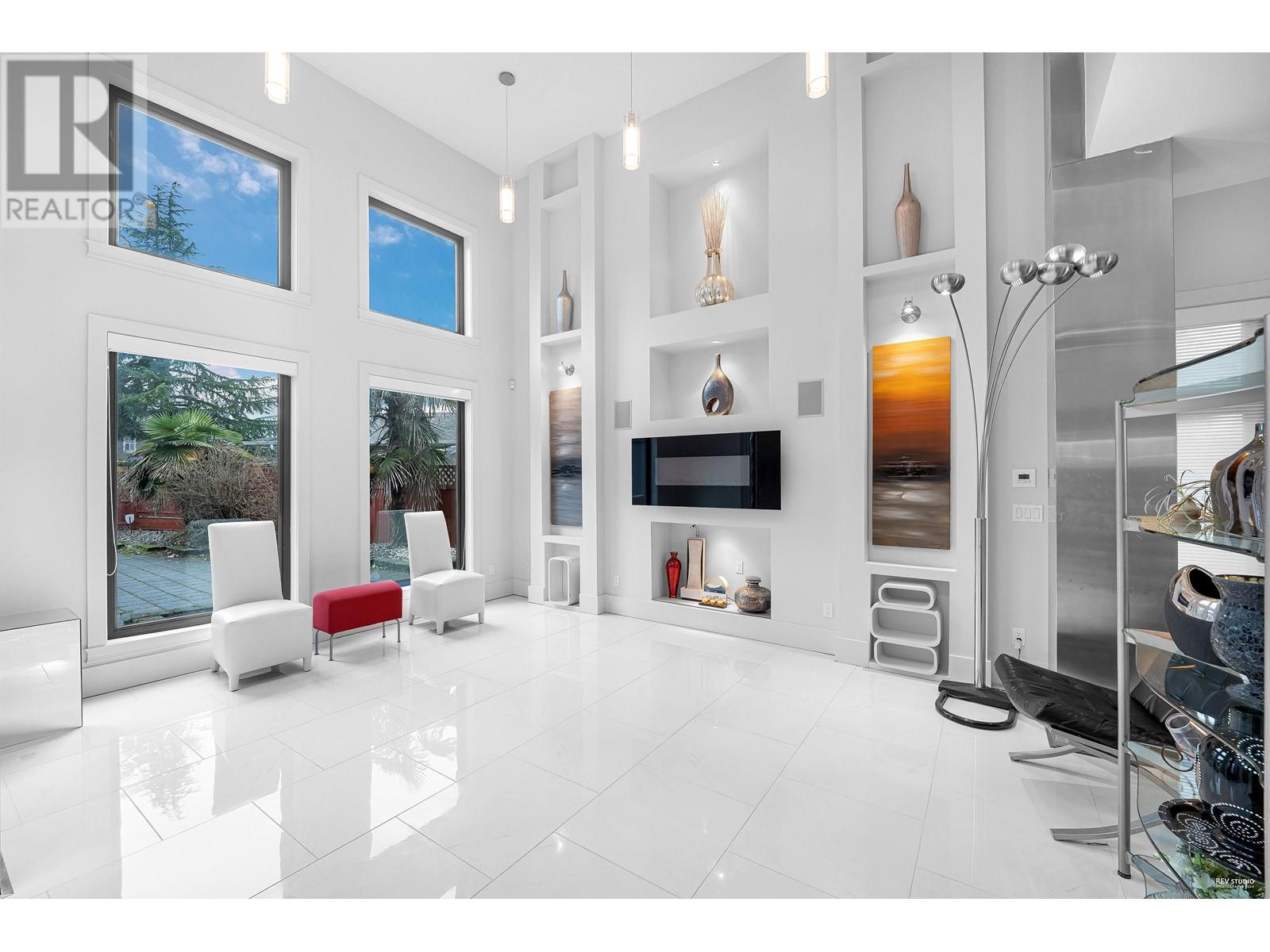 Photo 5 of 6760 Coltsfoot Drive, Richmond BC