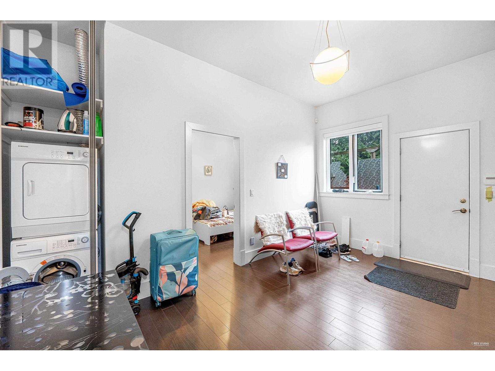 6760 COLTSFOOT Drive, Richmond