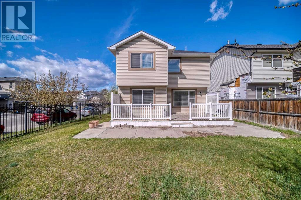 Single Family House for Sale in  Evansmeade Circle NW Evanston Calgary 