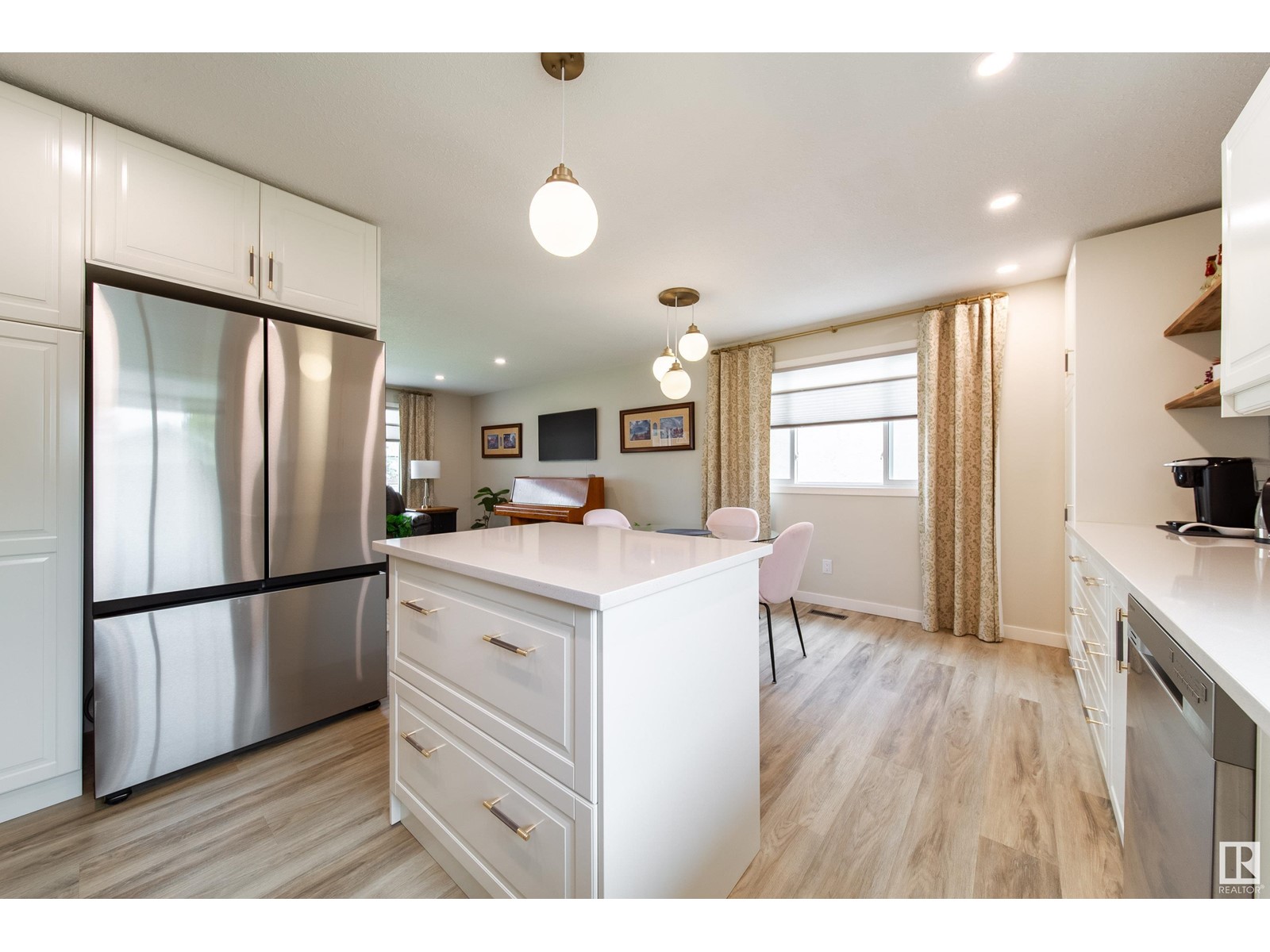 4827 56 Ave, Tofield