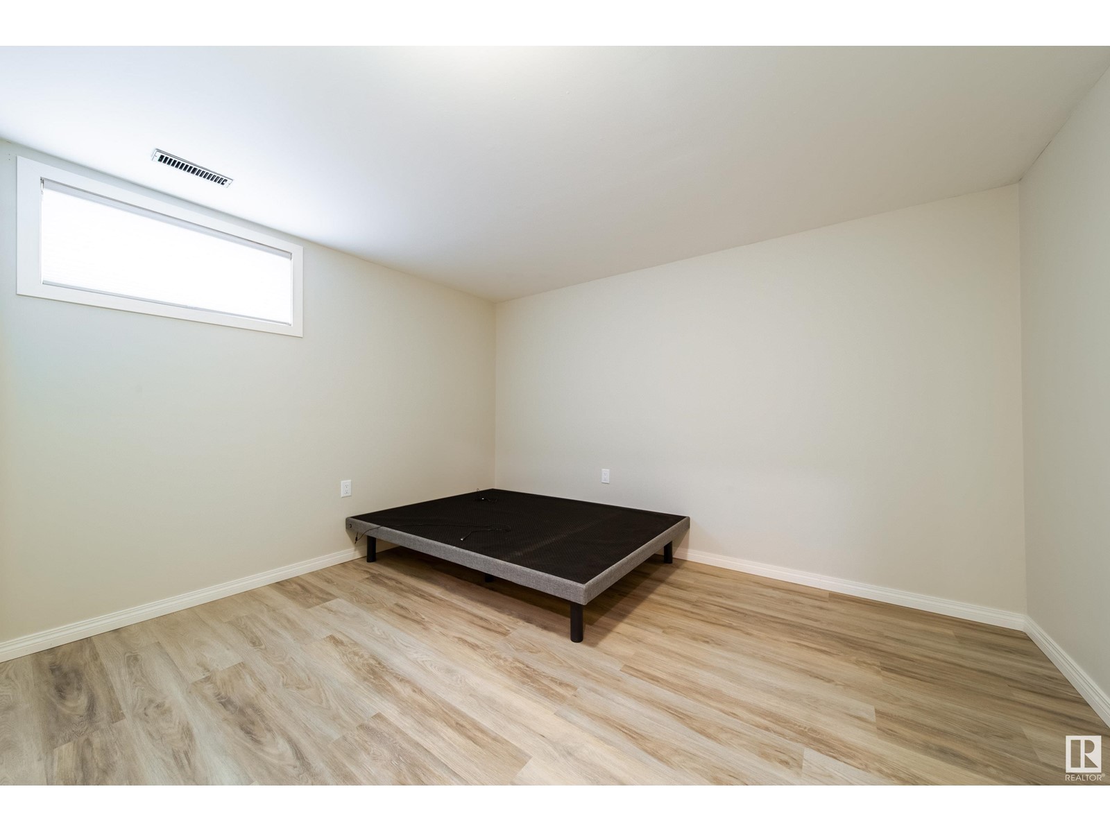 4827 56 Ave, Tofield