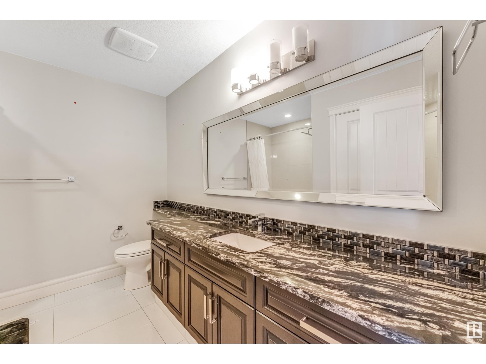 16756 60 ST NW, Edmonton