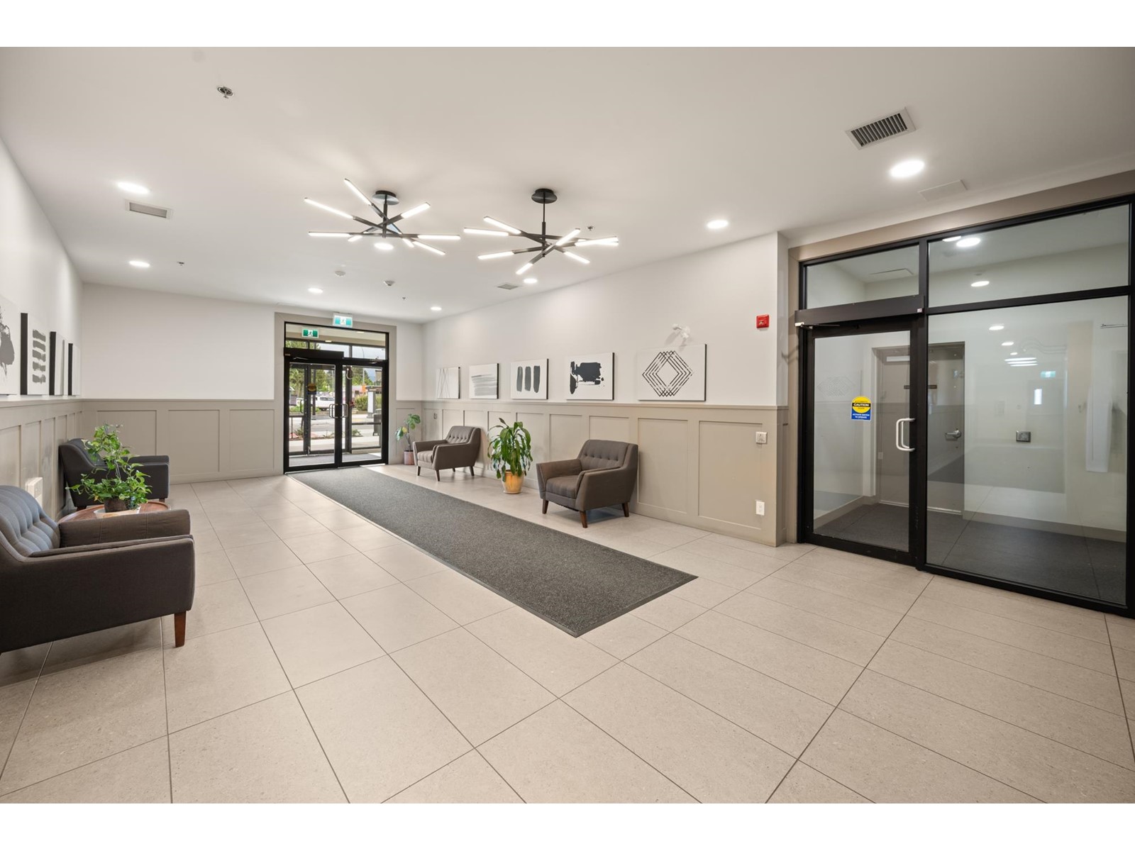227 2493 MONTROSE AVENUE, Abbotsford