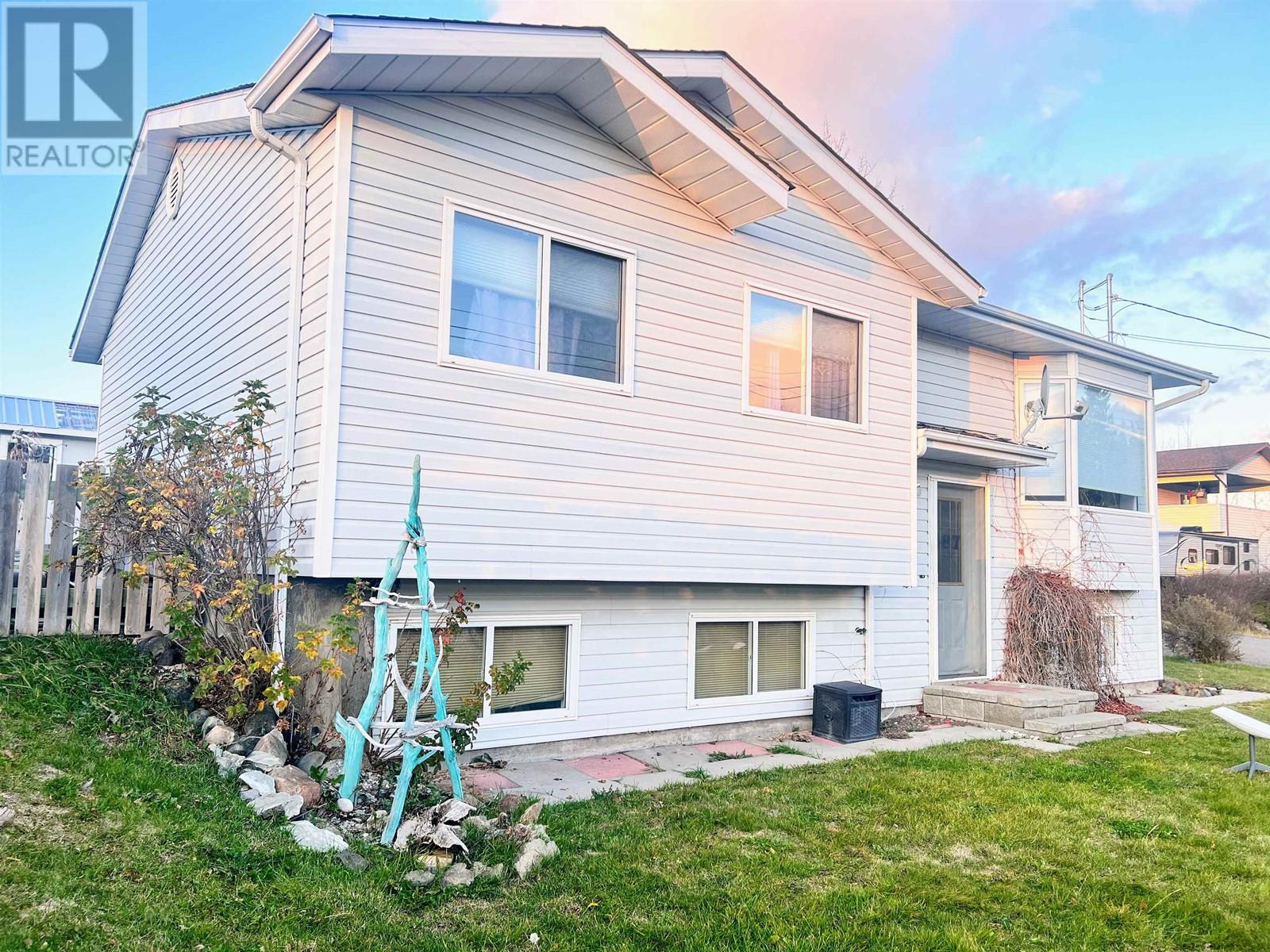 487 3RD Avenue, Burns Lake