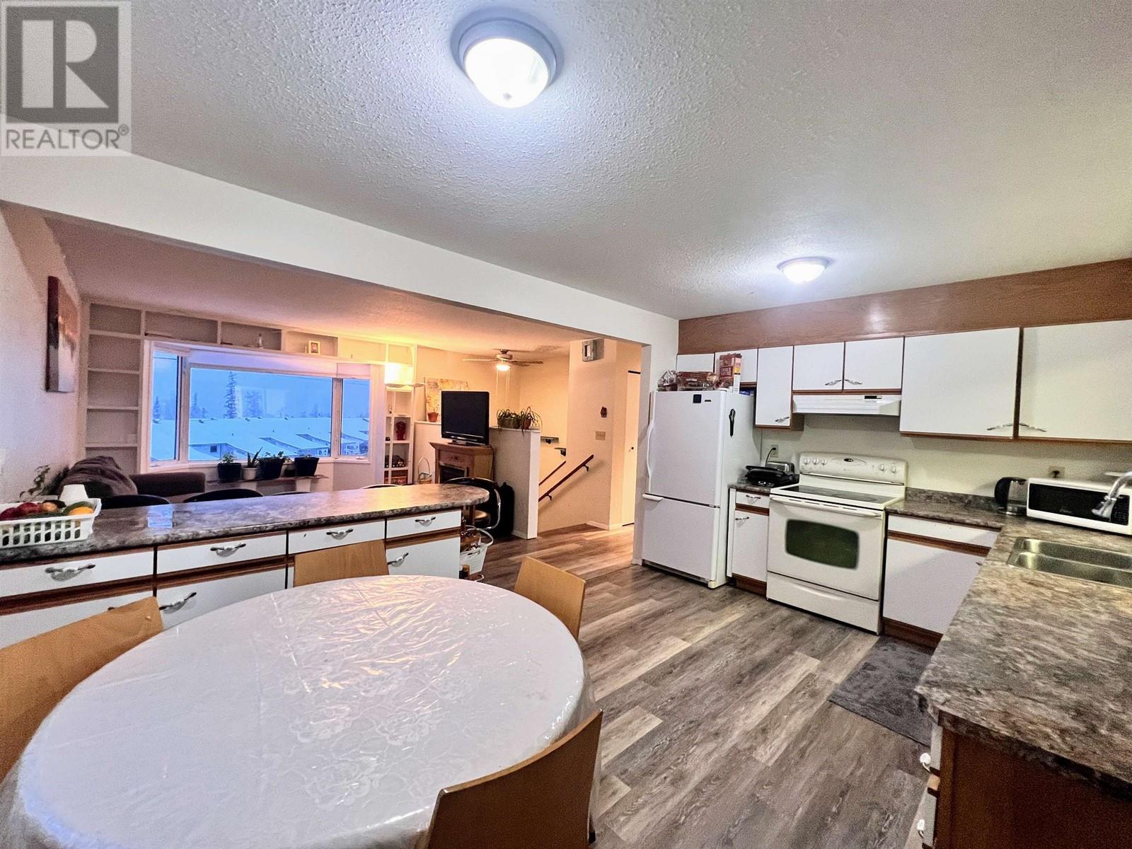 487 3RD Avenue, Burns Lake