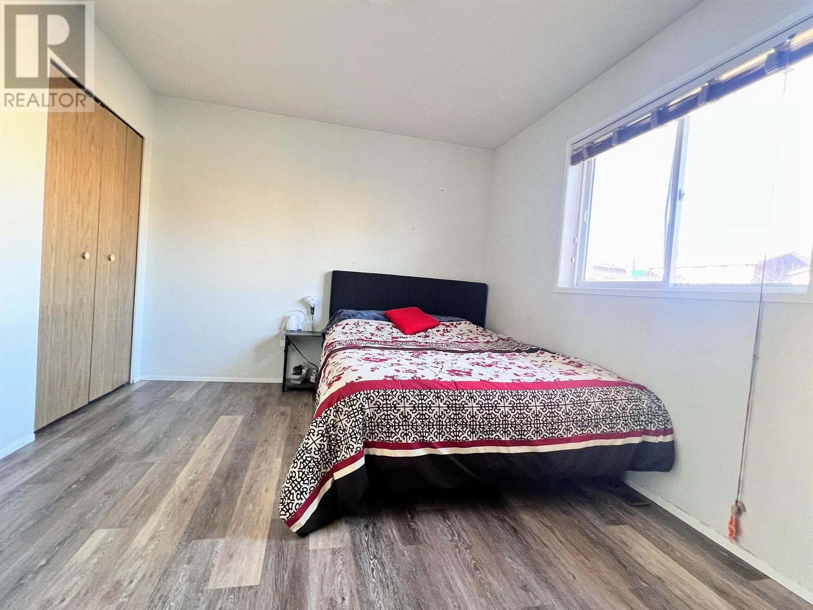 487 3RD Avenue, Burns Lake