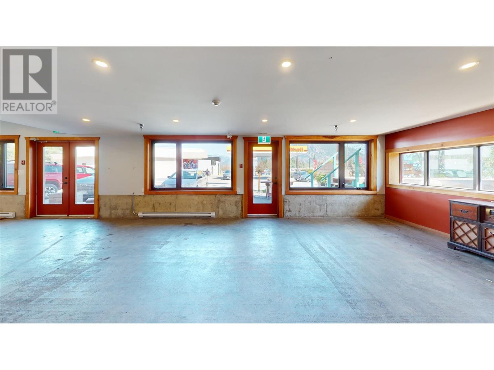 A 1800 8th Avenue, Castlegar