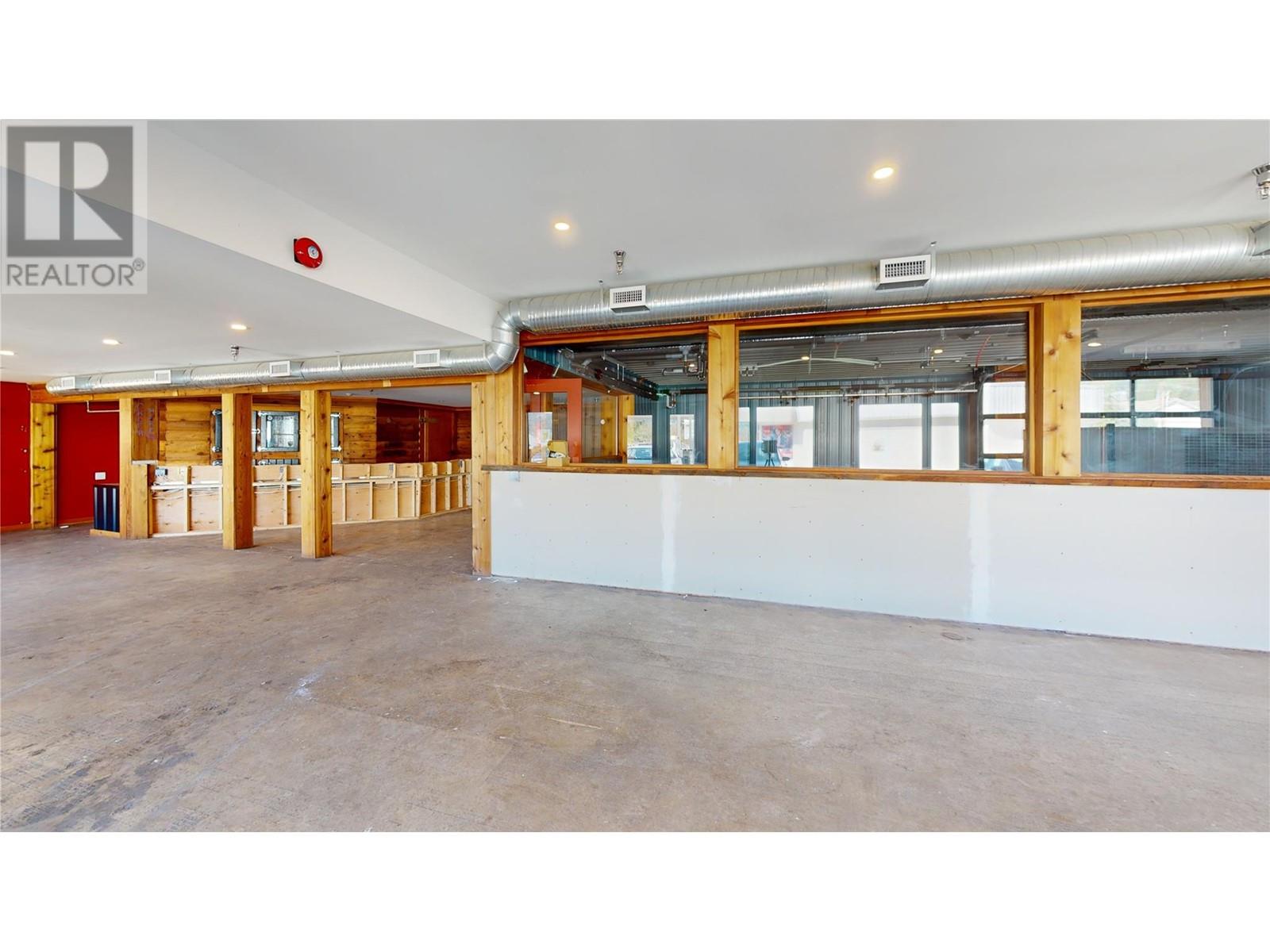 A 1800 8th Avenue, Castlegar