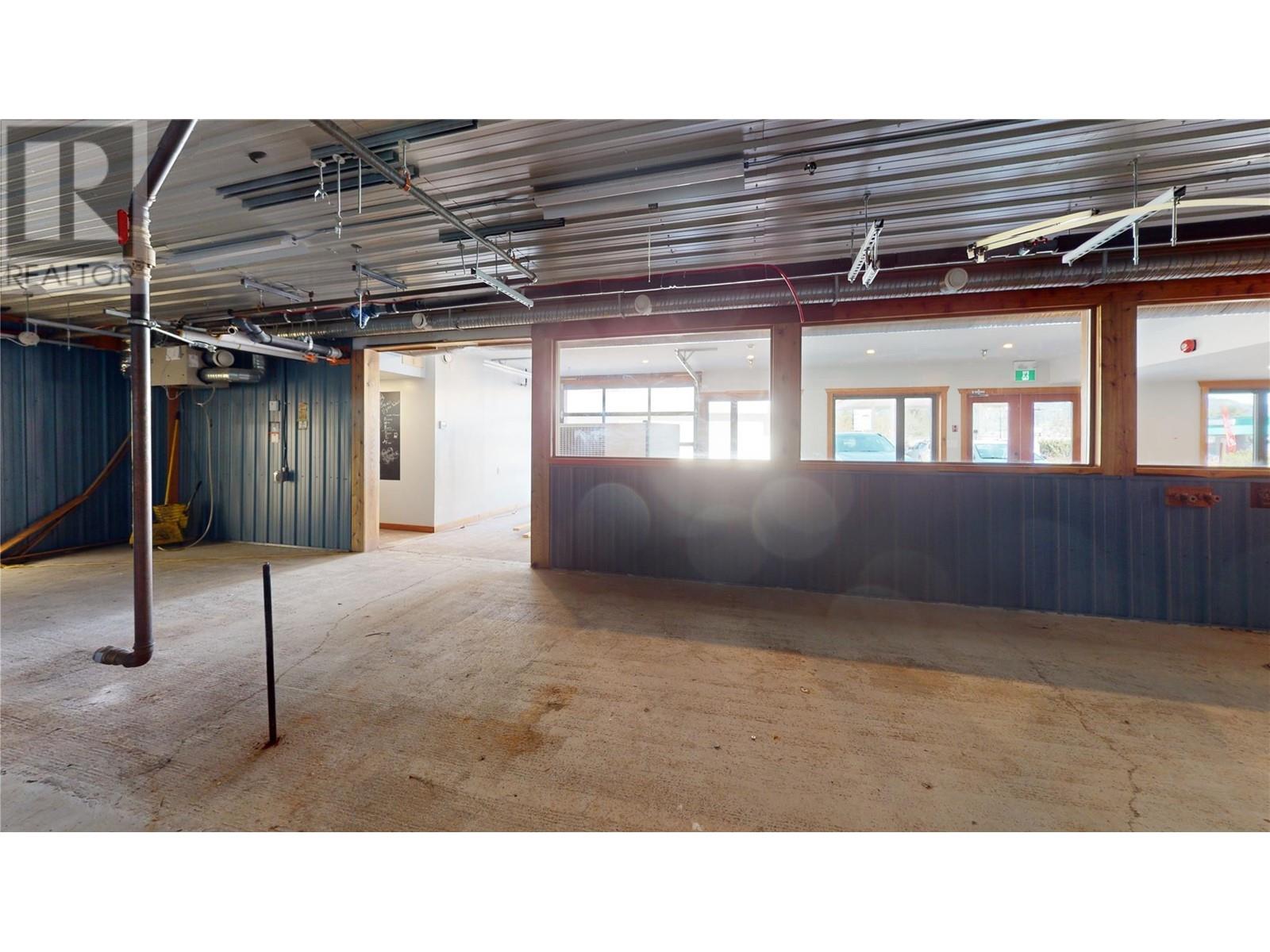 A 1800 8th Avenue, Castlegar