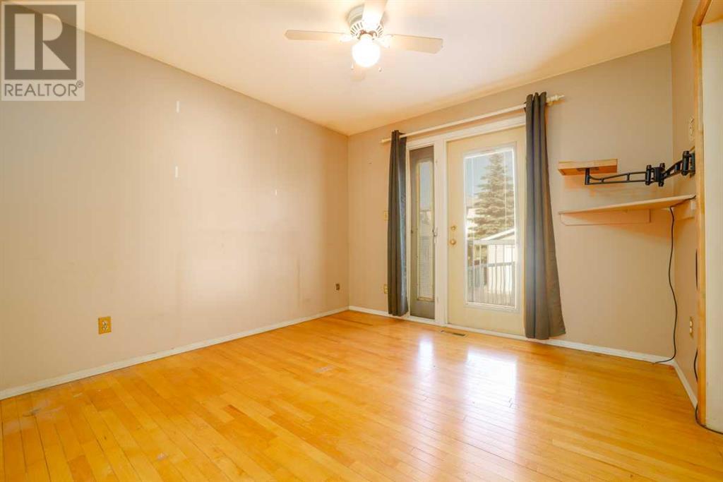Single Family House Bi-level for Sale in  Doverglen Crescent SE Dover Calgary 