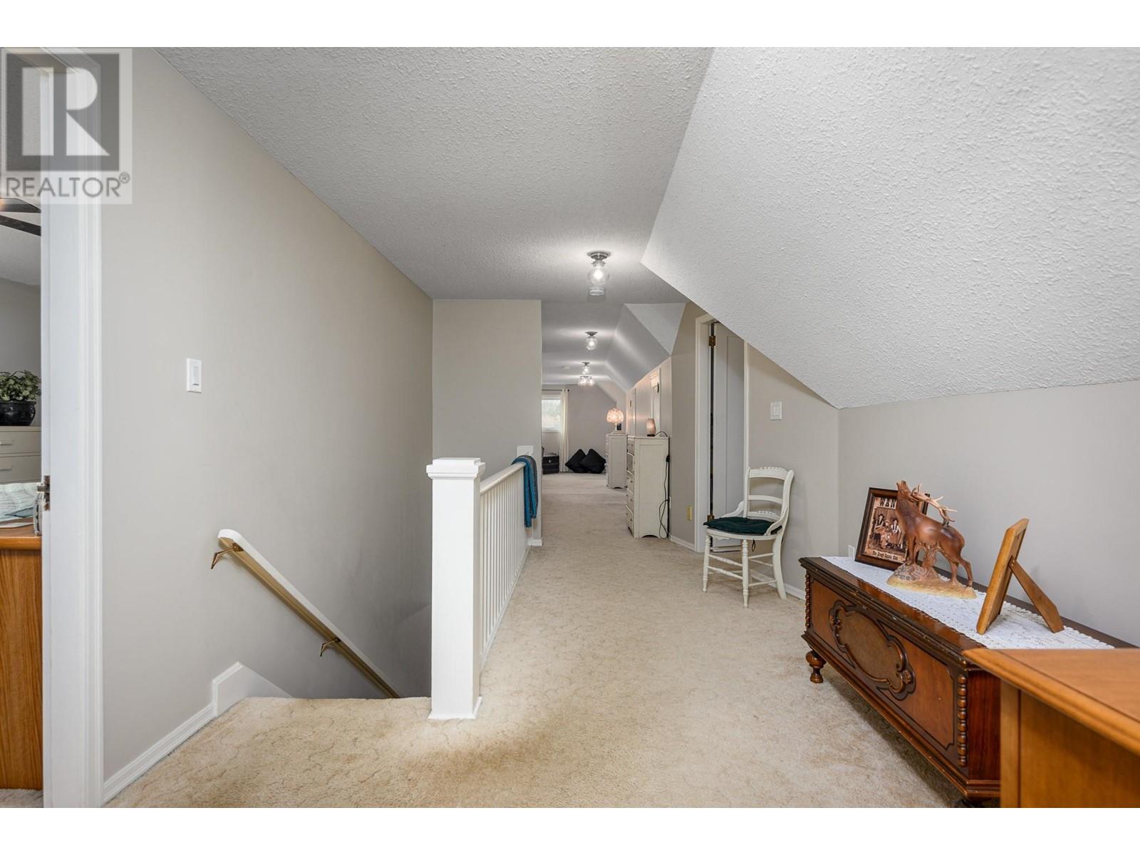  487 Mabel Lake Road, Lumby