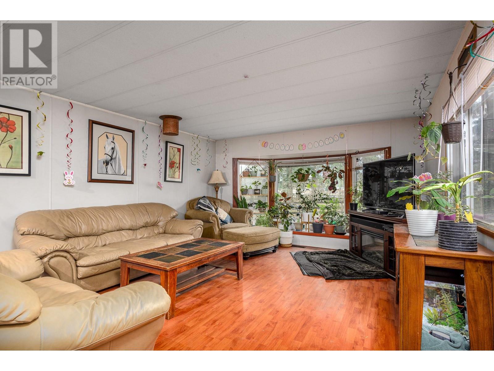 487 Mabel Lake Road, Lumby