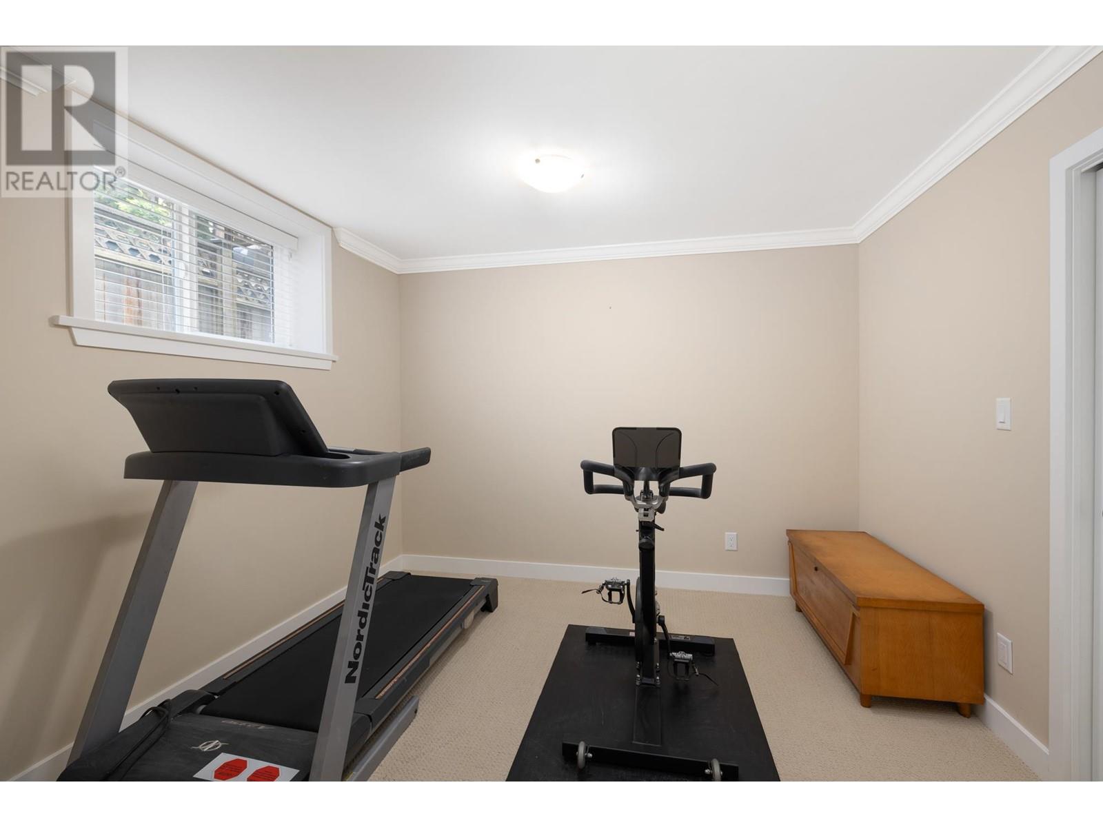 4671 UNDERWOOD PLACE, North Vancouver