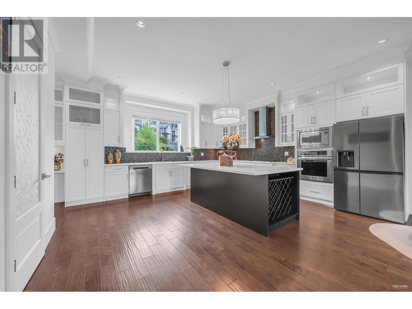 3523 PRINCETON AVENUE, Coquitlam real estate listing R3000273