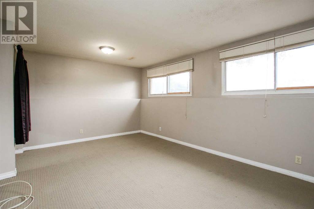 8 Nagel Avenue, Red Deer