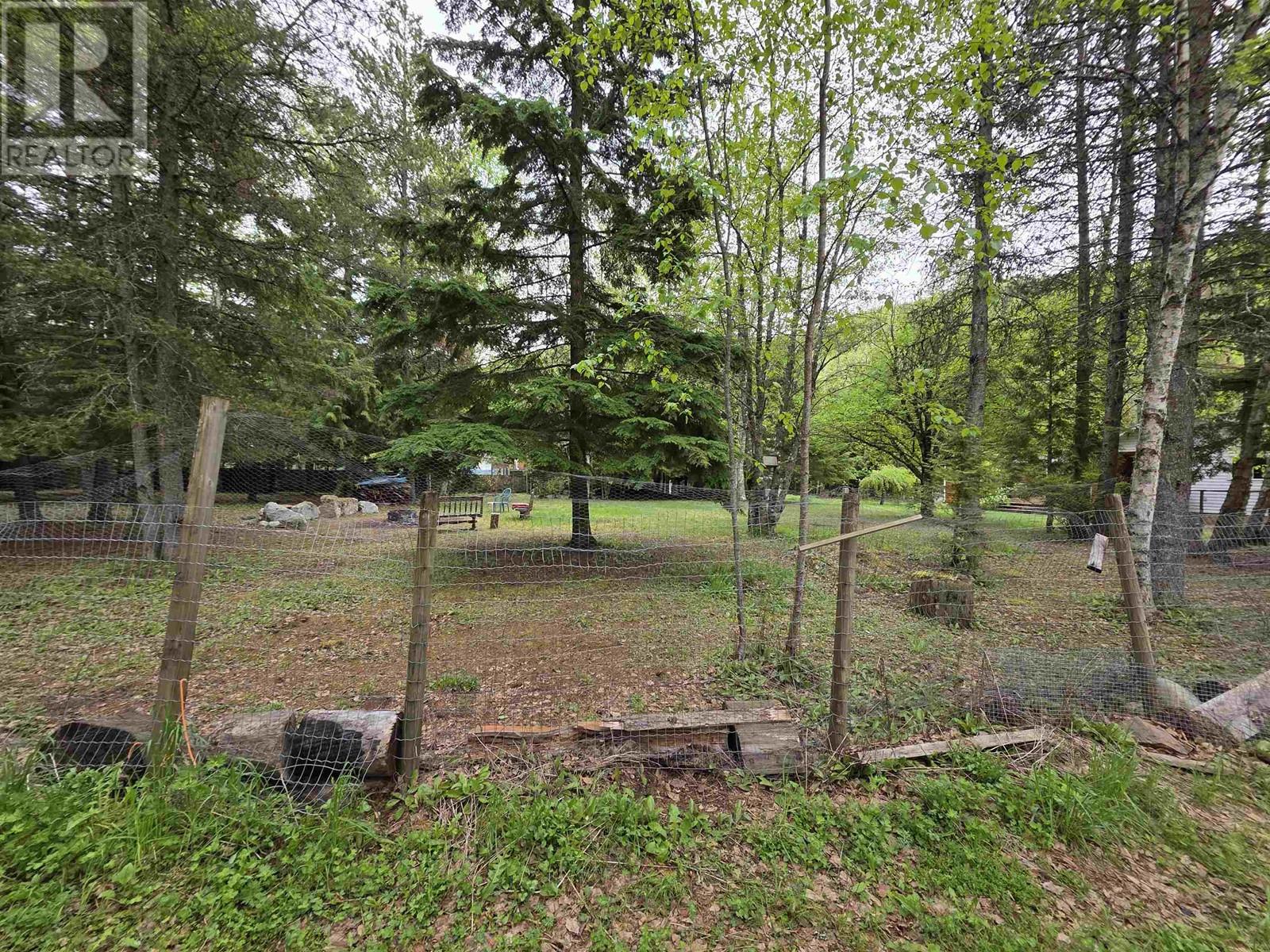 4546 LOWRIE Avenue, Terrace