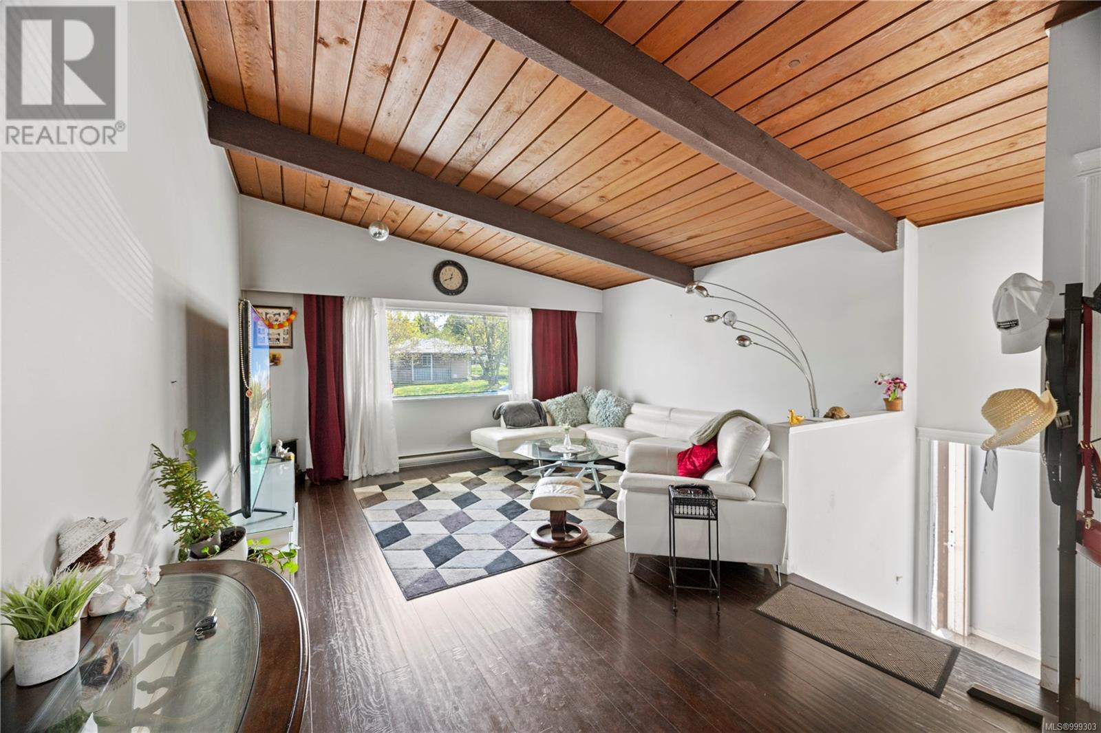  3430 Seaton Street, Saanich