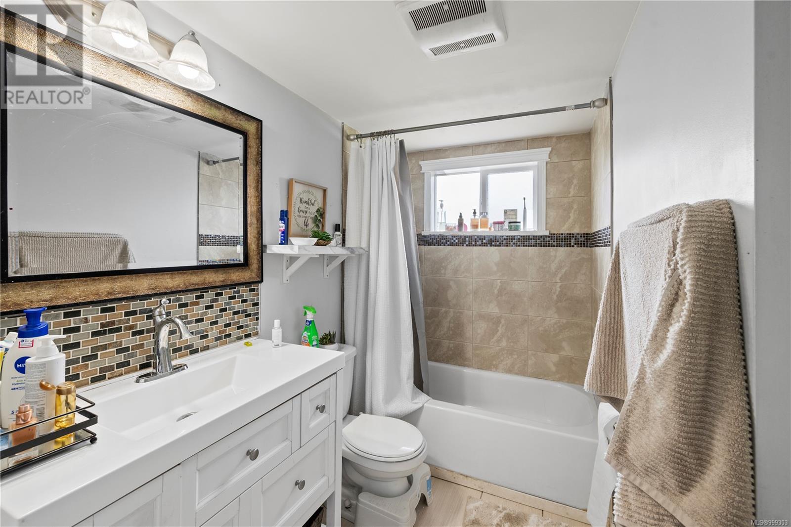  3430 Seaton Street, Saanich