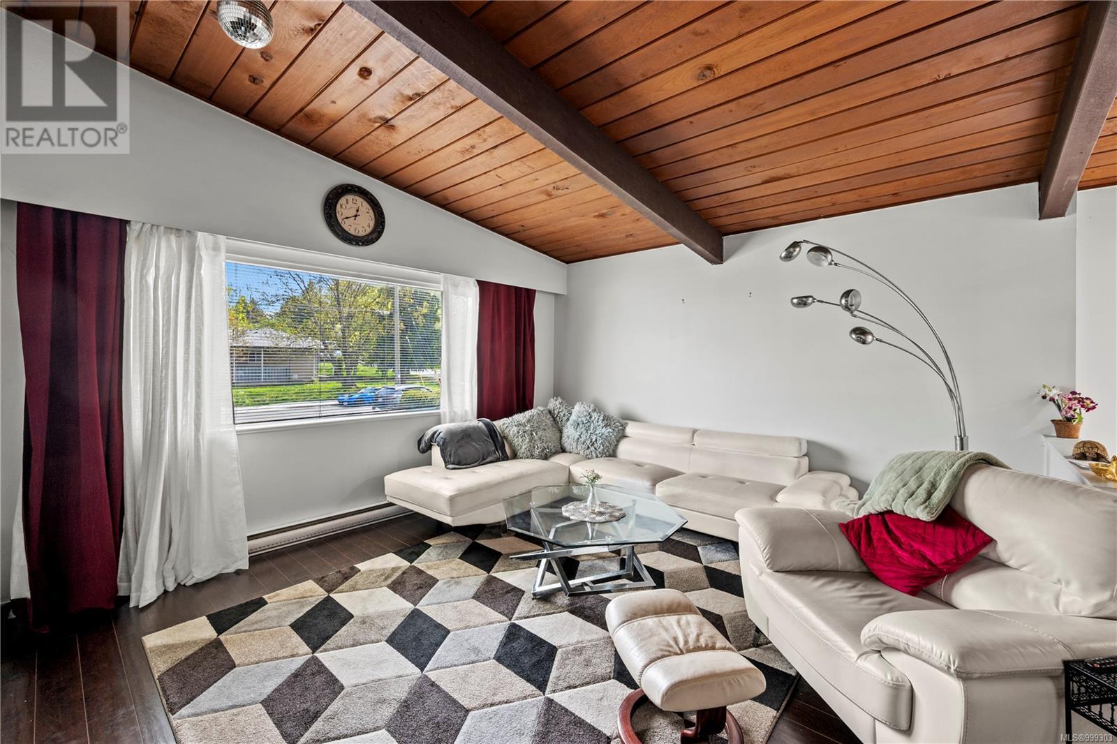  3430 Seaton Street, Saanich