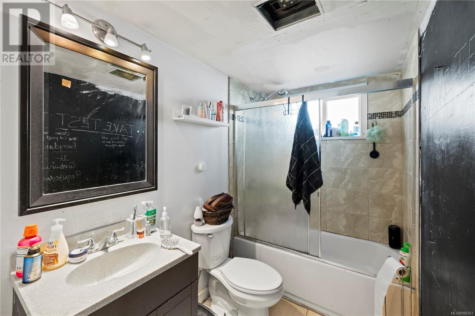  3430 Seaton Street, Saanich