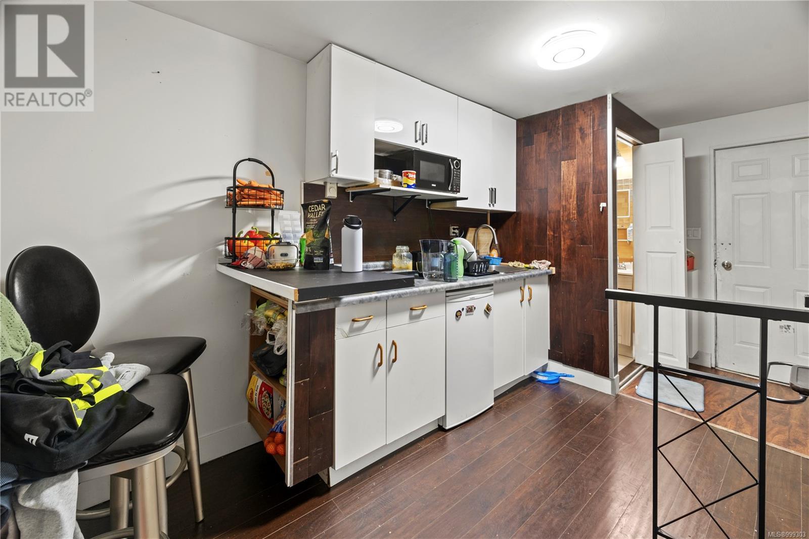  3430 Seaton Street, Saanich