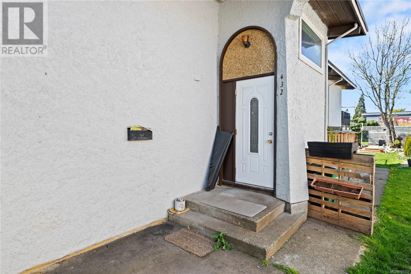  3430 Seaton Street, Saanich